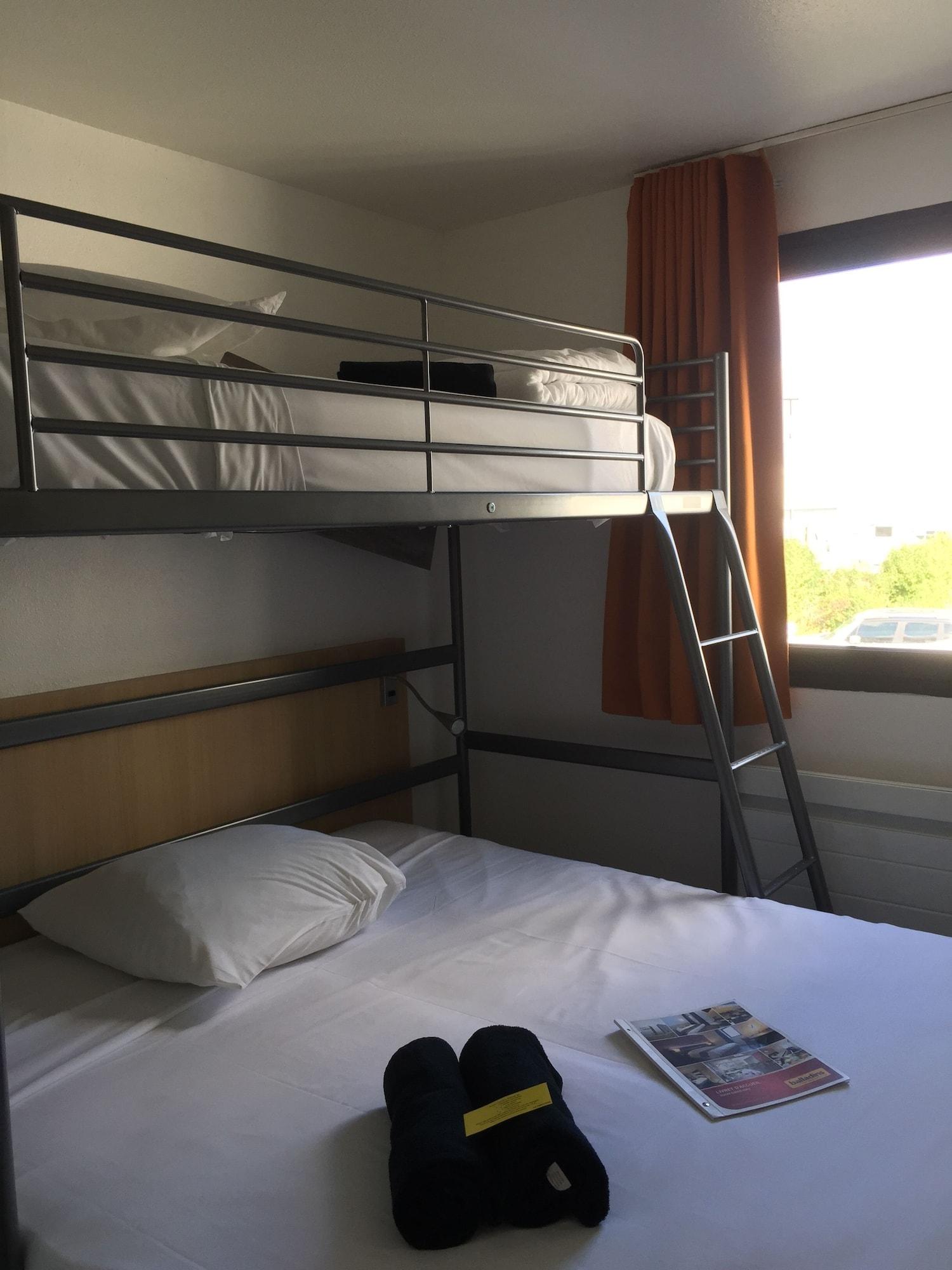 Kyriad Direct La Rochelle Эйтре Экстерьер фото
