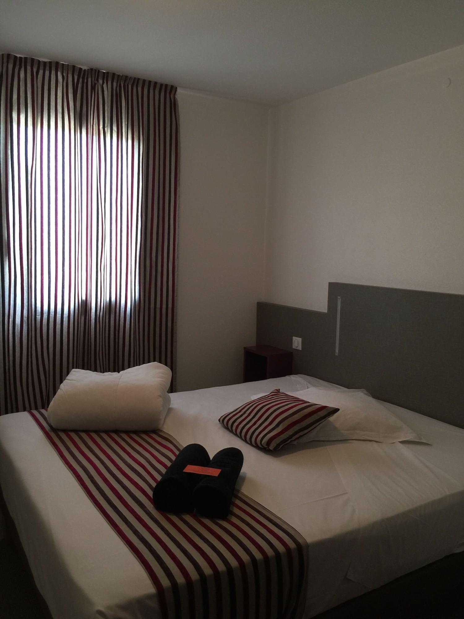 Kyriad Direct La Rochelle Эйтре Экстерьер фото